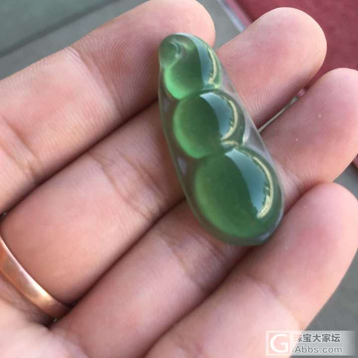 绿玉髓四季豆_挂件玉髓