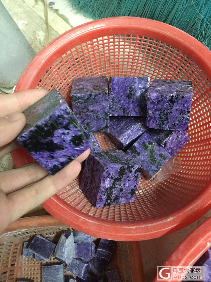 紫龙晶大量是这样的_紫龙晶
