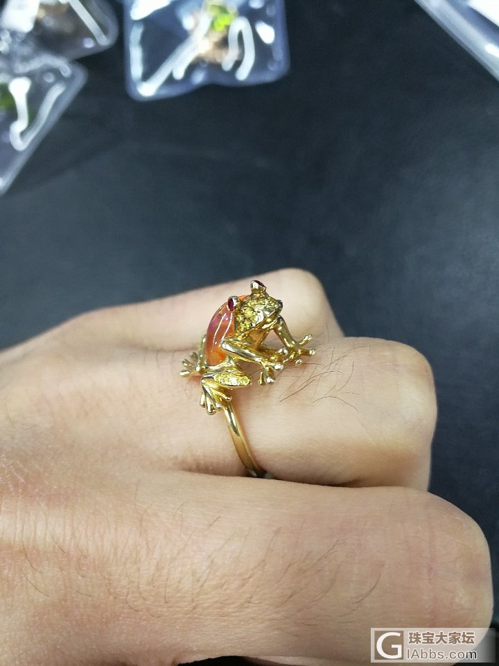 来自台湾珠宝设计师的一件作品，大家共赏_欧泊设计戒指