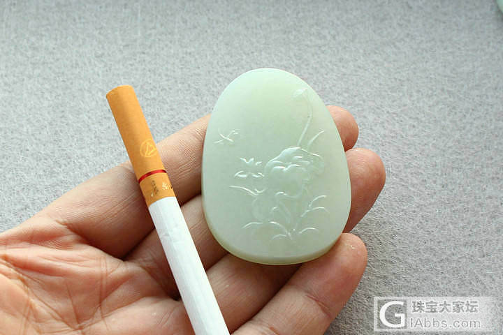 【荣毅】1月21日上新：两件特色精工青白玉！_青白玉挂件