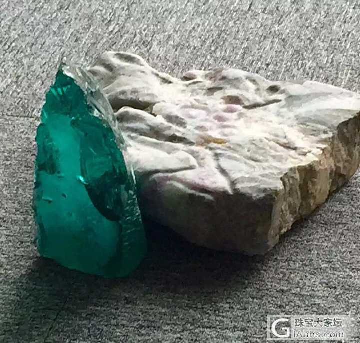 看到了就分享一下_料器水晶原石萤石