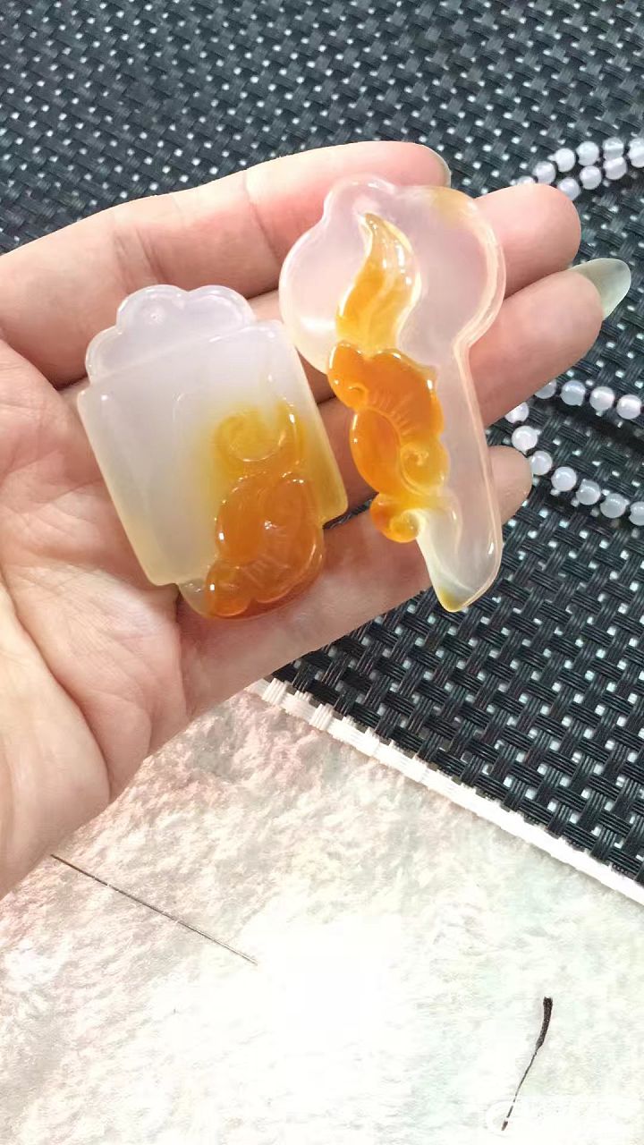 玉髓  如意锁  情侣款吊坠_玉髓