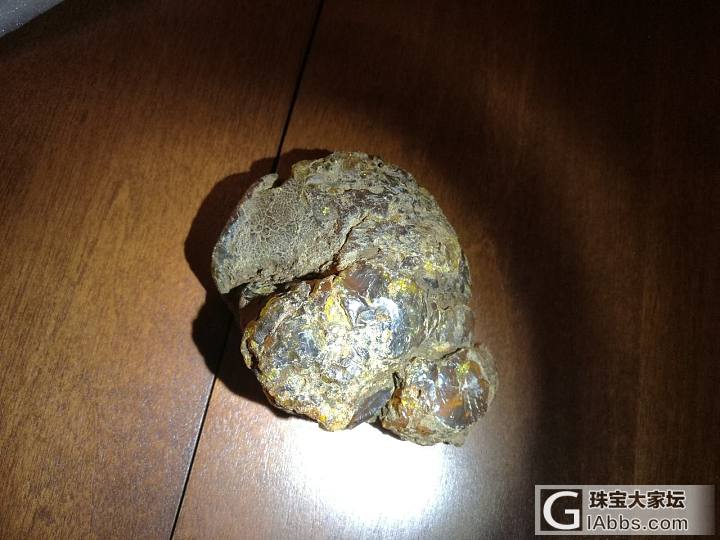 今天入手的_绿珀原石