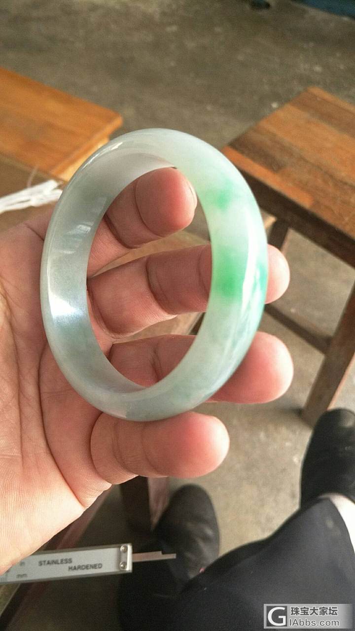 可惜可惜！_破损翡翠