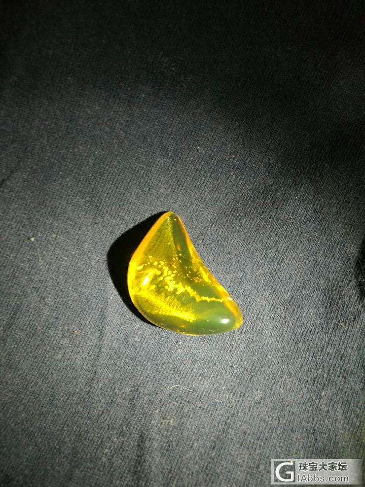 磨出块不知是植物还虫卵的多米绿珀_绿珀