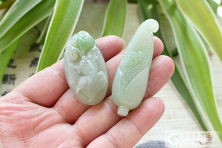 【荣毅】2月15日上新：两件青花独籽三脚蟾挂件，捡漏价！_青花玉挂件