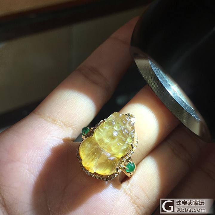 【财源广进】金钛晶貔貅戒指 18k金南非钻石镶嵌 两颗幸福祖母绿_钛晶戒指