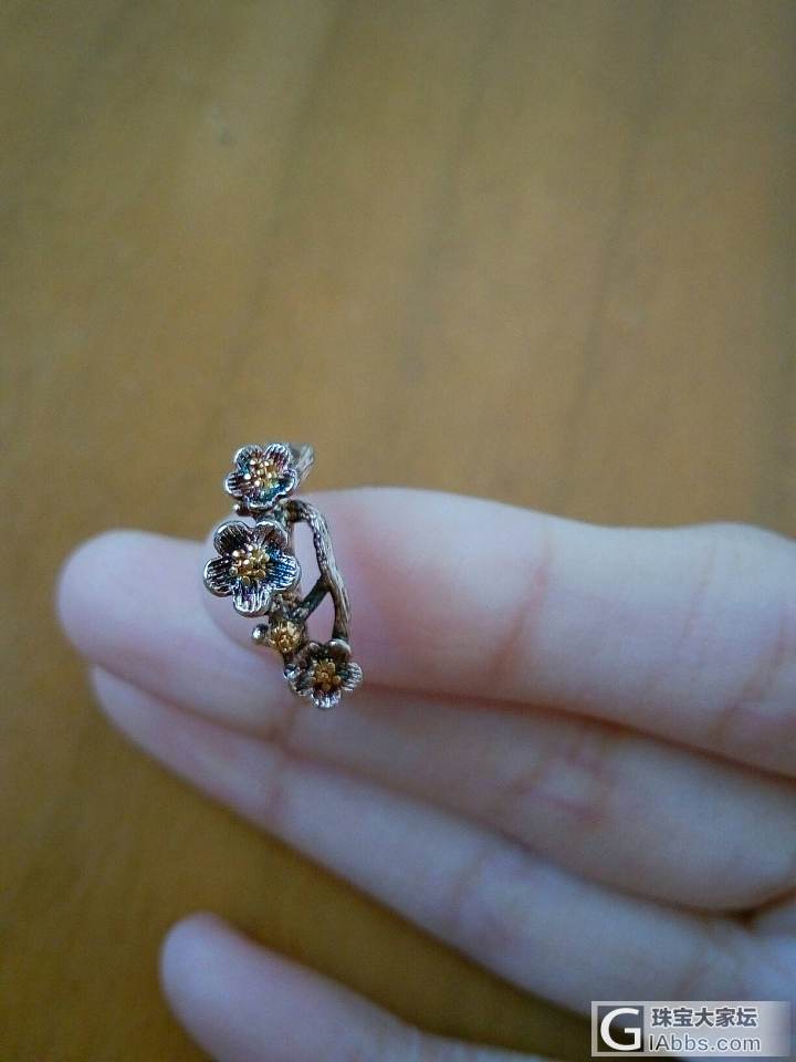 一个好玩的金属戒指_金属戒指