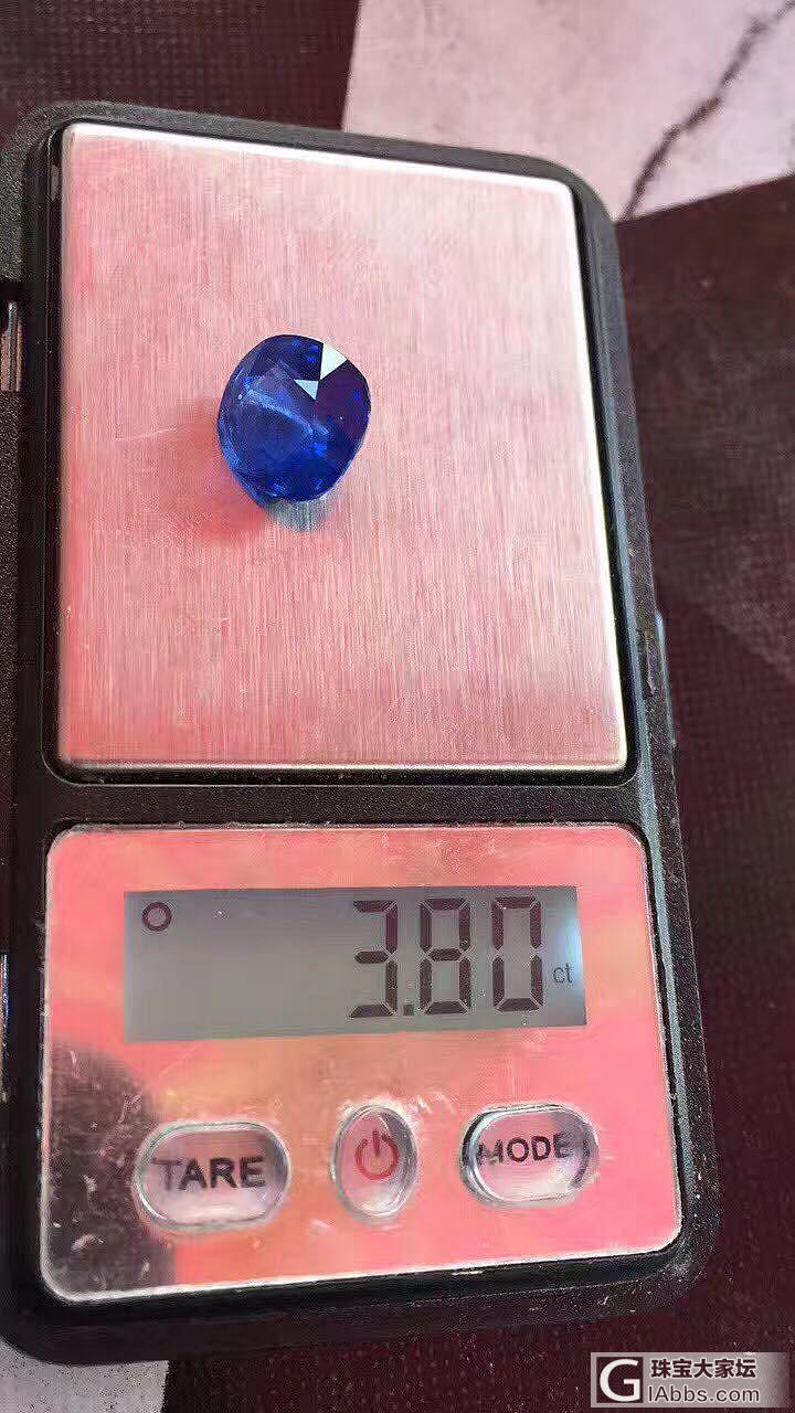 新入手的1ct+无烧小蓝宝，还没想好要做啥_蓝宝石