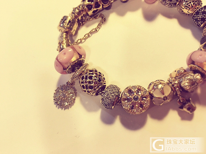 新入的pandora 粉色花坠子。_潘多拉配件925银