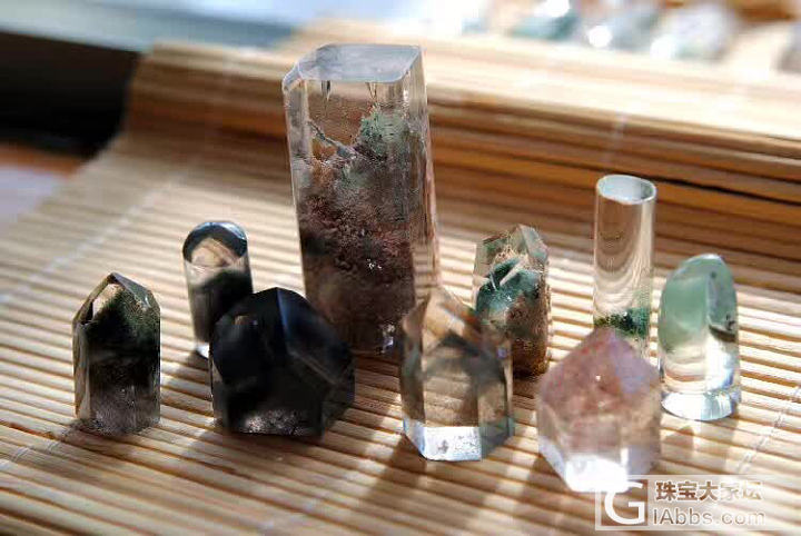 浅喜似苍狗，深爱如长风_洞盆簇水晶