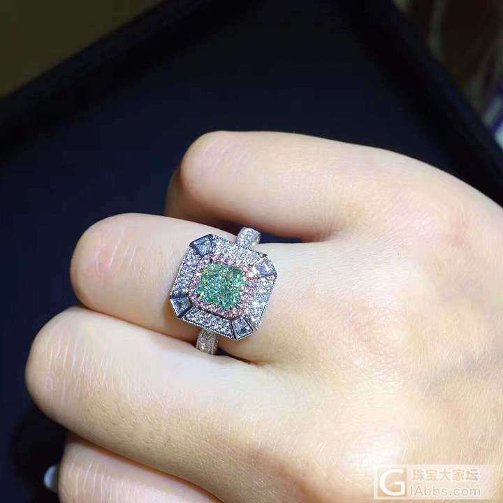 GIA克拉绿钻成品✨✨ 美美哒的颜色💕💕
主石：1.24CT （FLY-G SI..._彩钻戒指