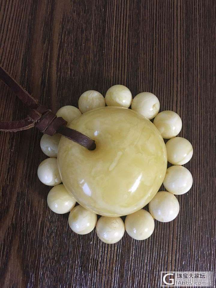 毕业扣子_菩提子蜜蜡挂件