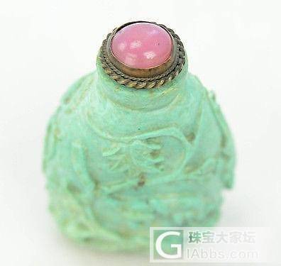 鉴赏18-19 世纪中国回流绿松鼻烟壶_松石把玩件