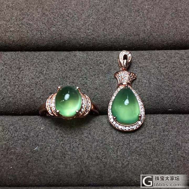 天然葡萄石套装出货，水润绿莹莹哦[调皮] ，冰底起荧光，衬得皮肤格外白皙，实物美..._葡萄石彩色宝石