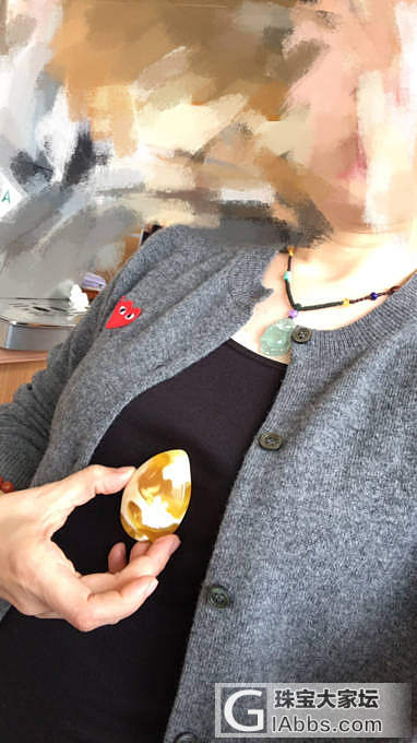 诸位看看，这个金绞白蜜蜡大吊坠会不会太壕了_吊坠蜜蜡