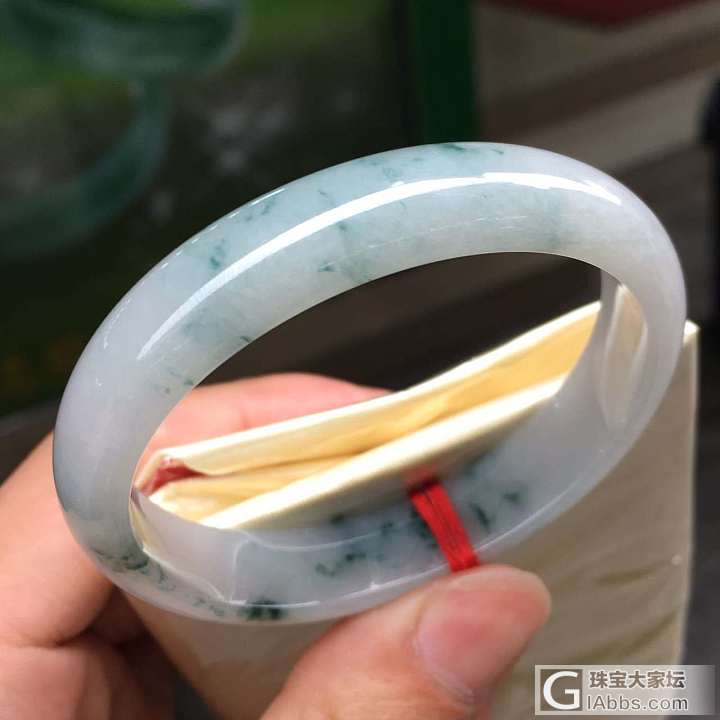 翡翠手镯毛胚出水效果_半成品翡翠