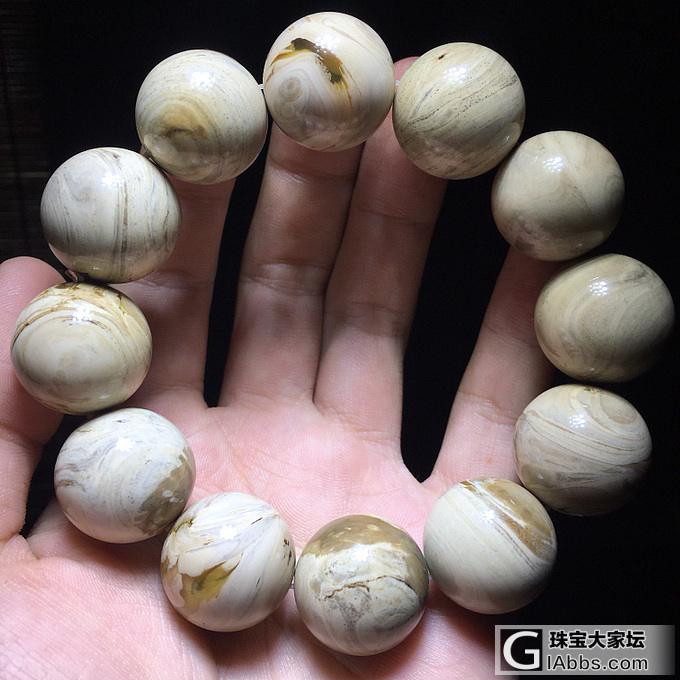 顶级白根手串_珠串蜜蜡