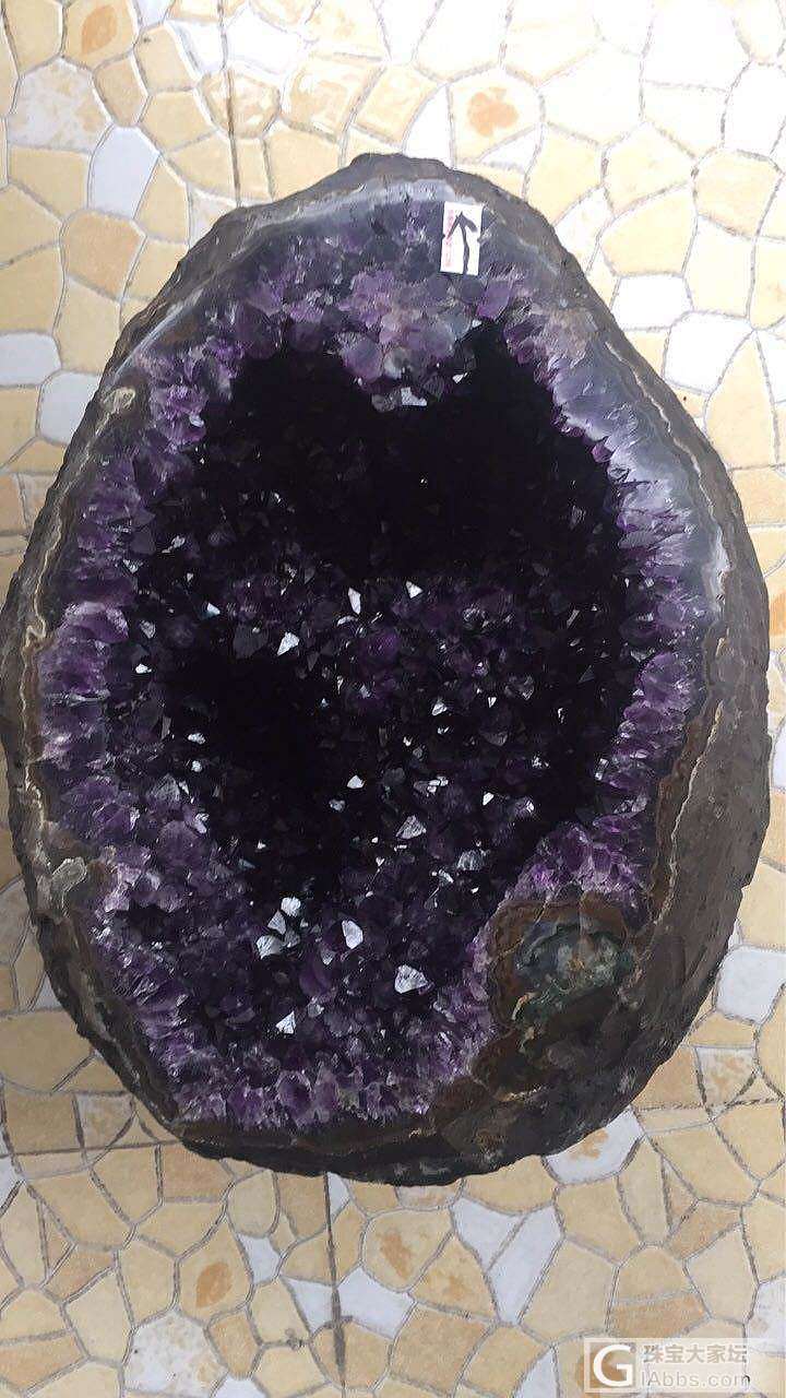 这个是乌拉圭的晶洞么？_紫水晶洞盆簇