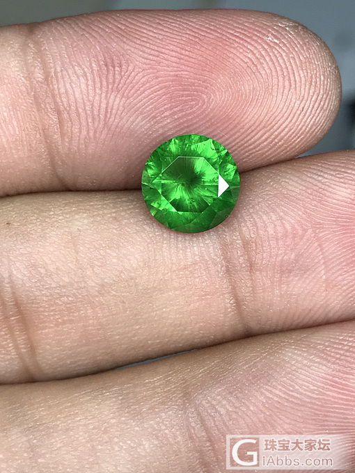 俄罗斯翠榴石3.23克拉！_刻面宝石翠榴石