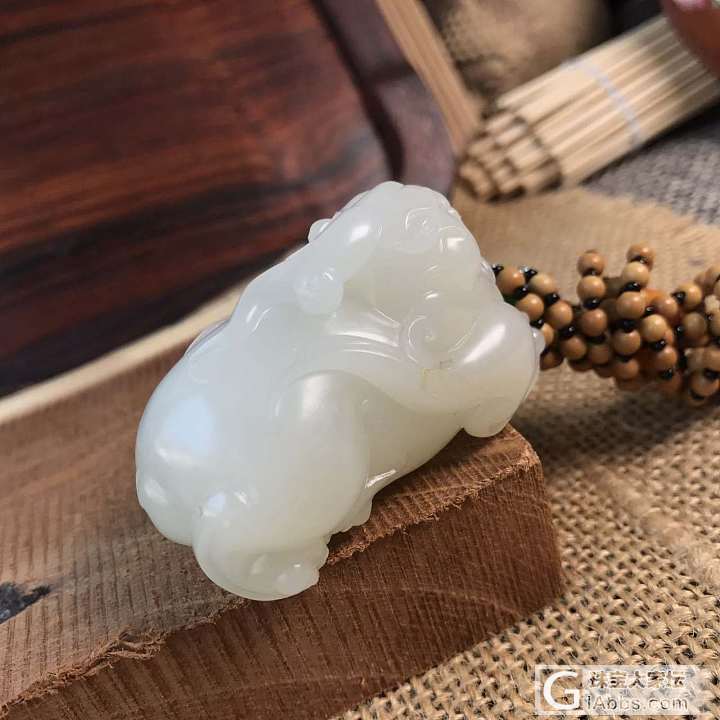 貔貅挂件_挂件和田玉