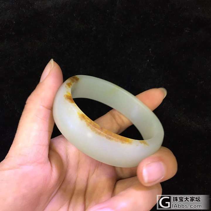 刚上的精品手镯_和田玉手镯