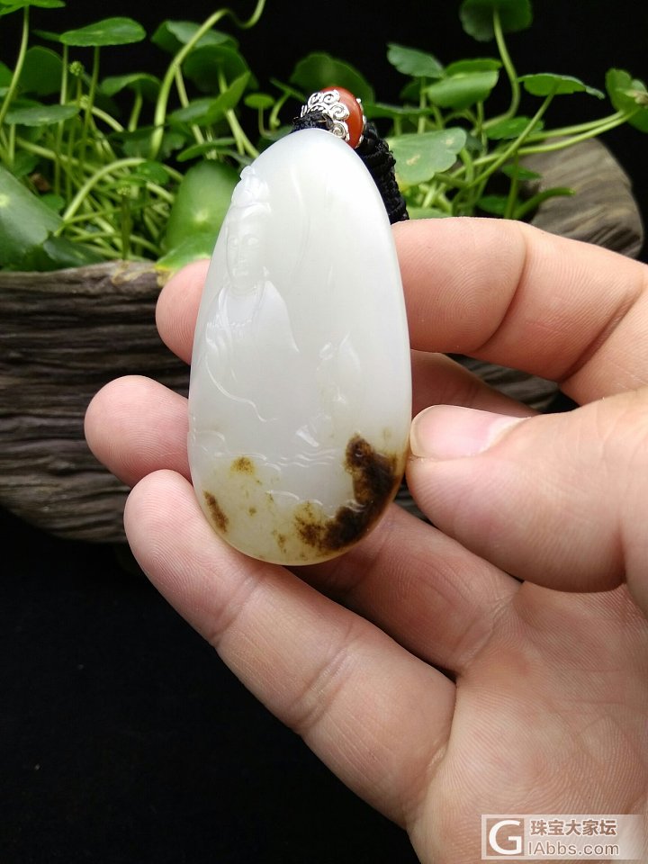 和田玉籽料，黑皮观音_和田玉