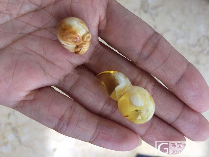 两个小物件_挂件琥珀蜜蜡