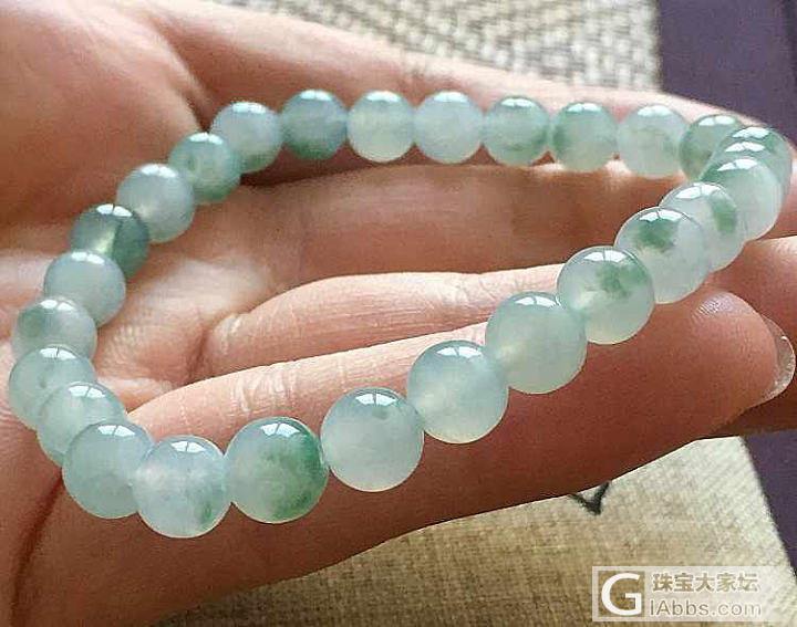 翡翠飘花手链600元！_珠串翡翠