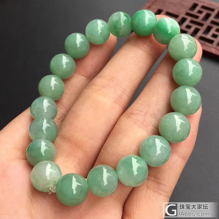 每日早晨一帖。精美翡翠_手镯珠串翡翠