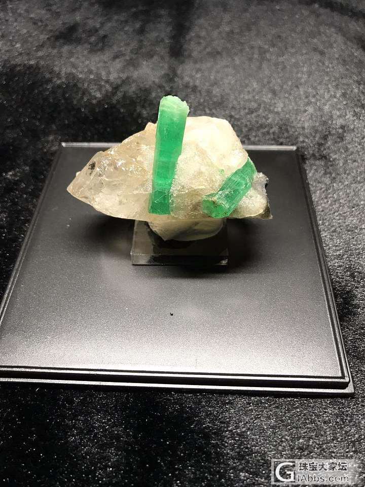 天然祖母绿石英矿物晶体 晶体完整_祖母绿矿物标本