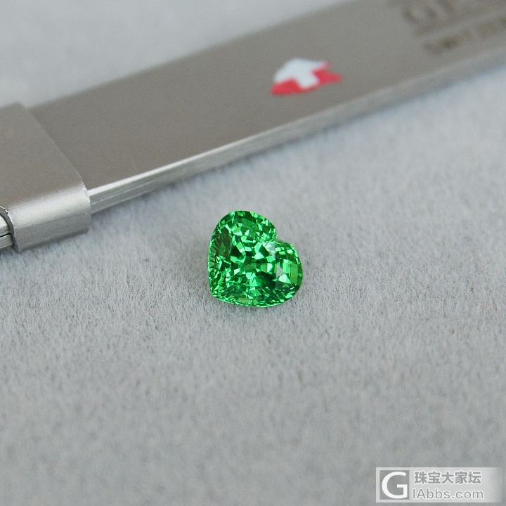 0.88ct 坦桑尼亚 艳绿 沙弗莱 vivid green 心形 GemArt_刻面宝石沙弗莱