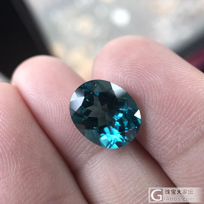 3.97克拉 【磷灰石】_刻面宝石磷灰石