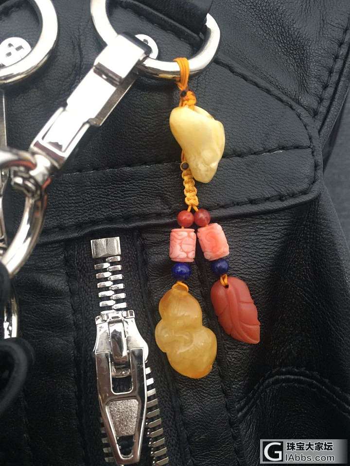 各种包挂，我对包挂有种特殊的情结哈哈_蜜蜡玉石手工diy挂饰