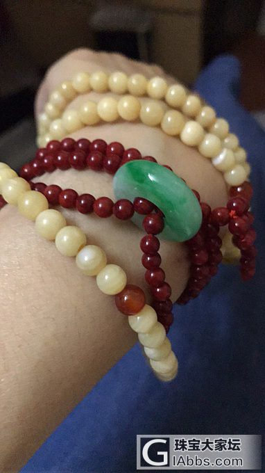 红搭绿到底行不行😂_手链搭配翡翠