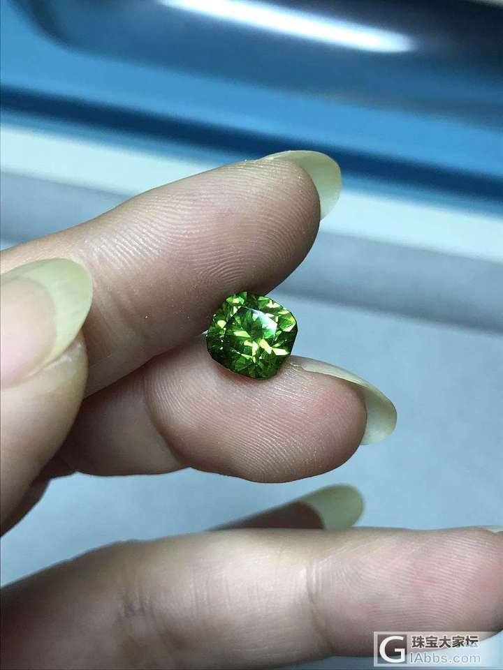 最美的绿色宝石——翠榴_刻面宝石翠榴石