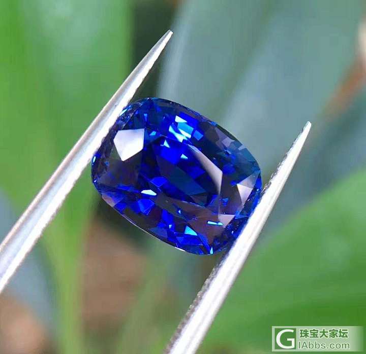 【满火彩晶体干净爆闪的精品】5.04ct皇家蓝色_刻面宝石蓝宝石