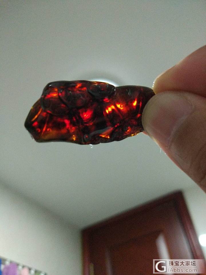 专家帮忙看看_挂件琥珀