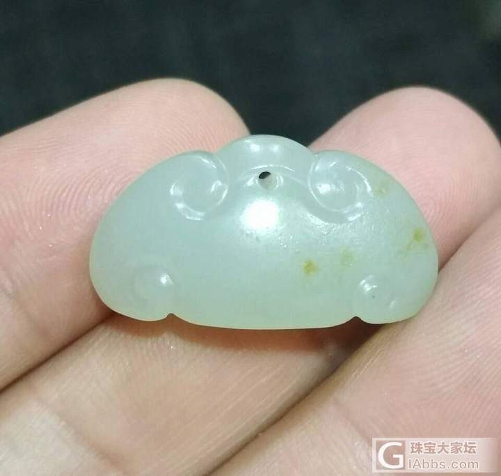 终于入了个油油的籽镯_手镯青白玉