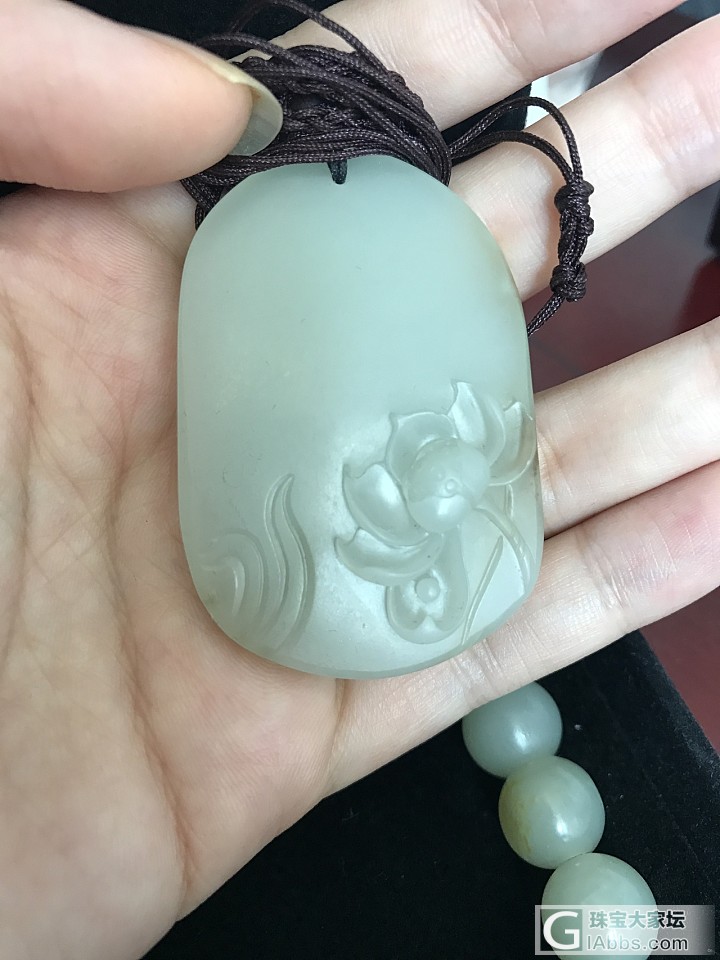 青白籽还是青籽 手串荷花牌_挂件青白玉