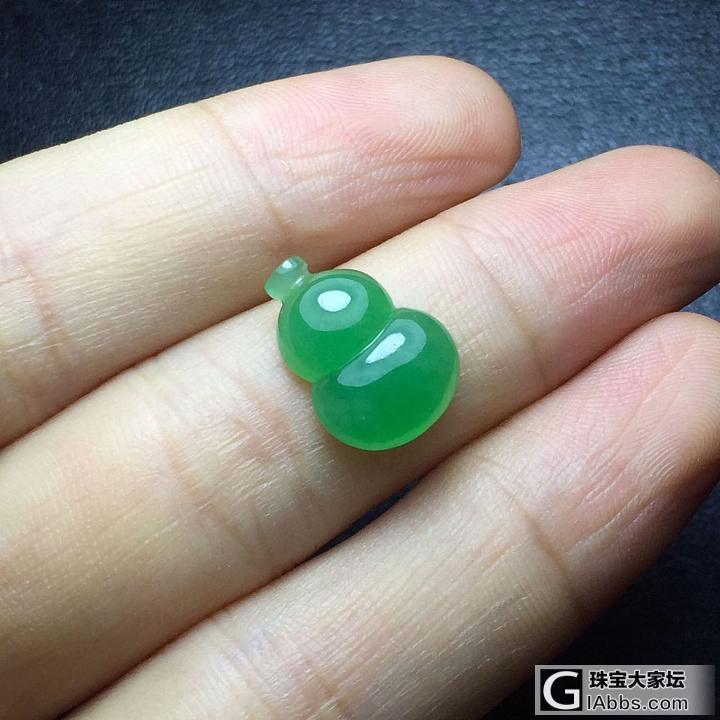 A货翡翠满绿葫芦_翡翠