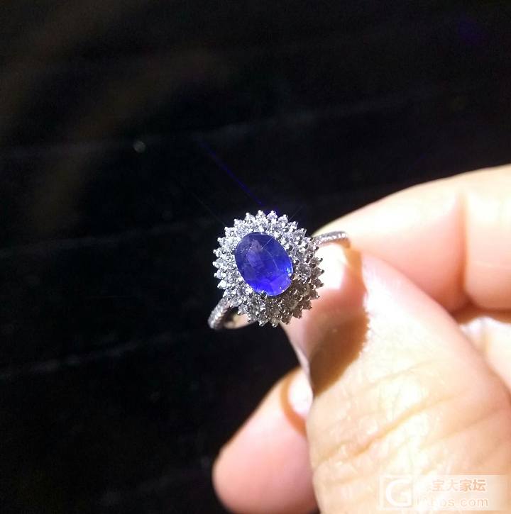 蓝宝石皇妃驾到_戒指蓝宝石鑫艺首饰镶嵌