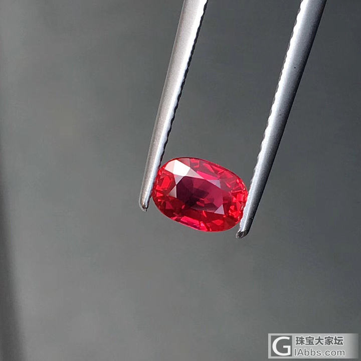 1.04ct  无烧鸽血红_红宝石