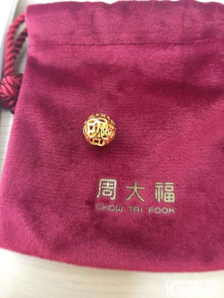 出几个刚刚收到的小件，菜百 大福_手链吊坠金
