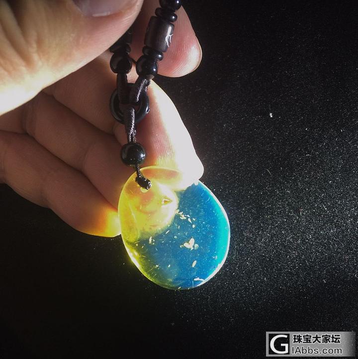 多米尼加蓝珀中还有小虫子你见过吗？_虫珀