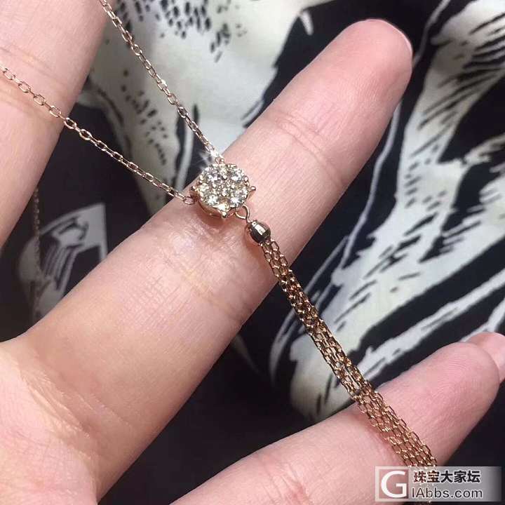 珠宝展的新款_戒指项链耳饰钻石