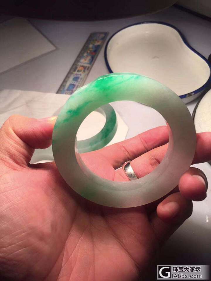 新料，期待出水的成品效果…拿去加工了_半成品翡翠