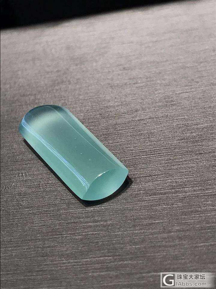 湛蓝的似海水_明料挂件翡翠