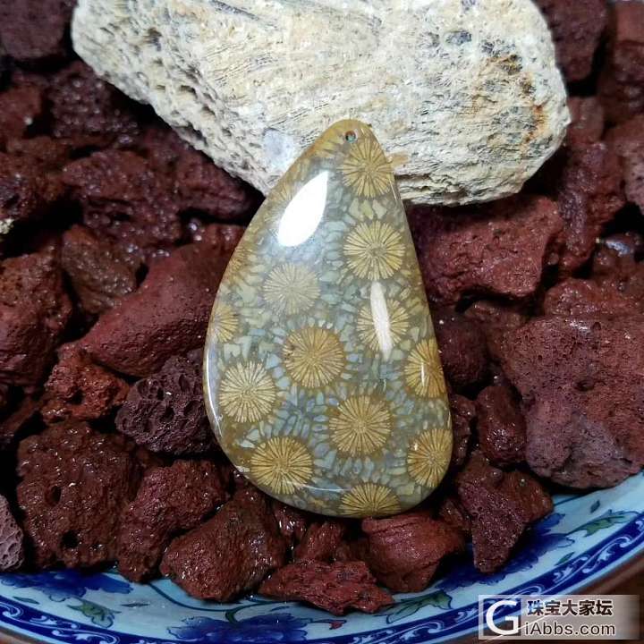 珊瑚玉收藏级饰品（天然品质）_挂件珊瑚玉