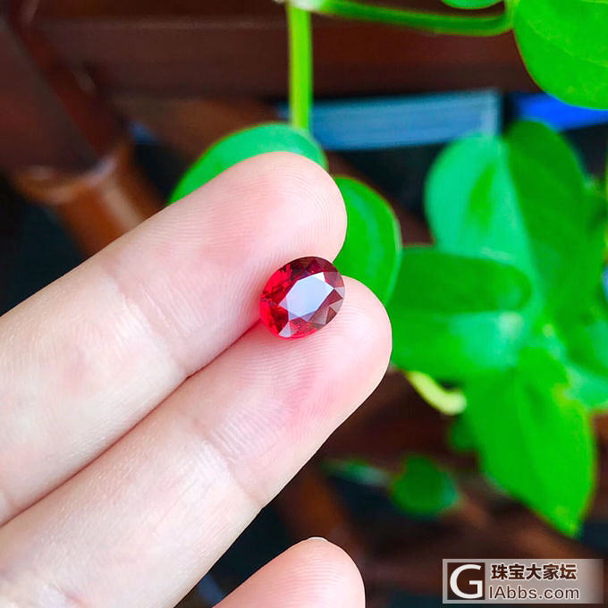 无烧鸽血，高品质_红宝石刻面宝石